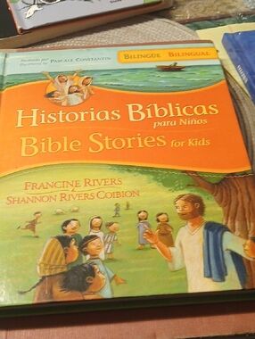 Historias Bíblicas / Bible Stories for Kids - Orange Bilingual Book